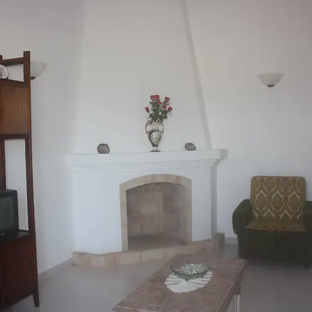 Family Guest house Almadena